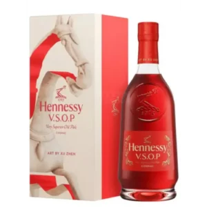 découvrez la collection exclusive hennessy zodiaque : l'édition spéciale 'the horse', une célébration unique alliant savoir-faire et symbolisme astral.